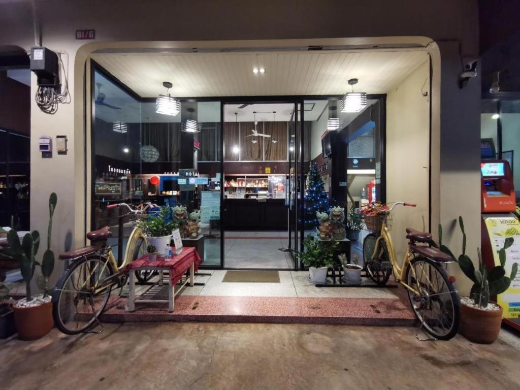 Supak Hotel Kalasin Bagian luar foto
