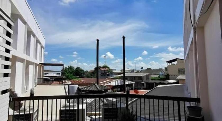 Supak Hotel Kalasin Bagian luar foto