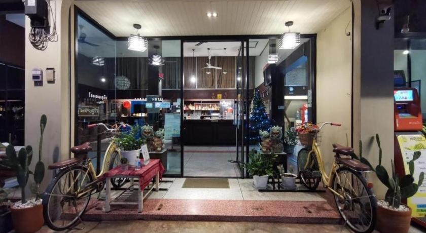 Supak Hotel Kalasin Bagian luar foto