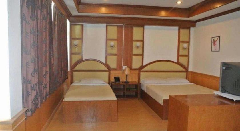 Supak Hotel Kalasin Bagian luar foto